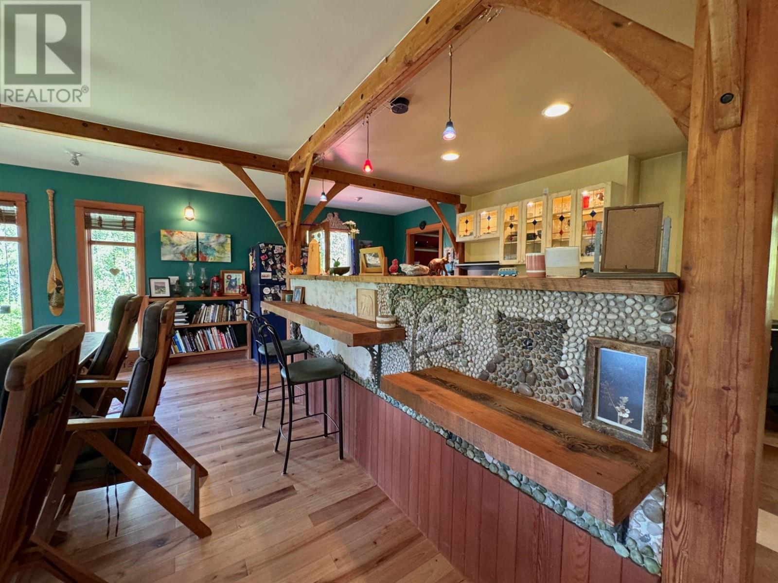 395 Boven Road, Nelson, British Columbia  V1L 6J1 - Photo 14 - 10347110