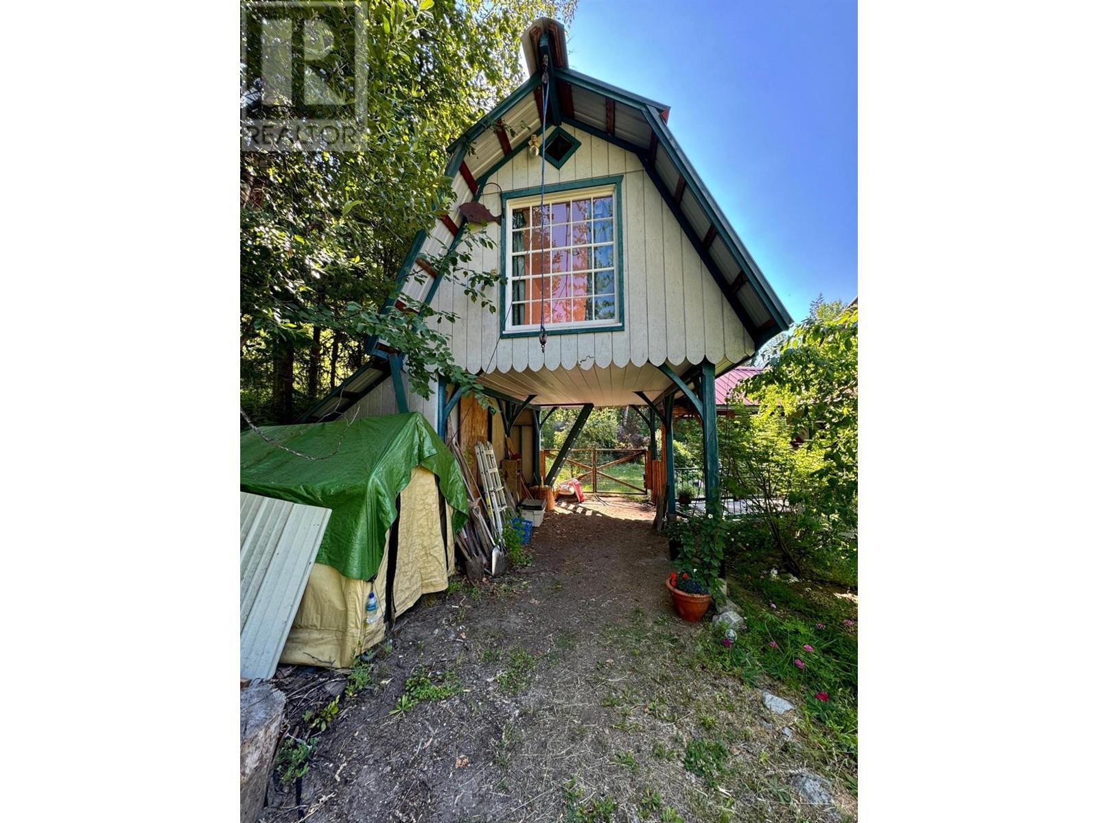 395 Boven Road, Nelson, British Columbia  V1L 6J1 - Photo 42 - 10347110