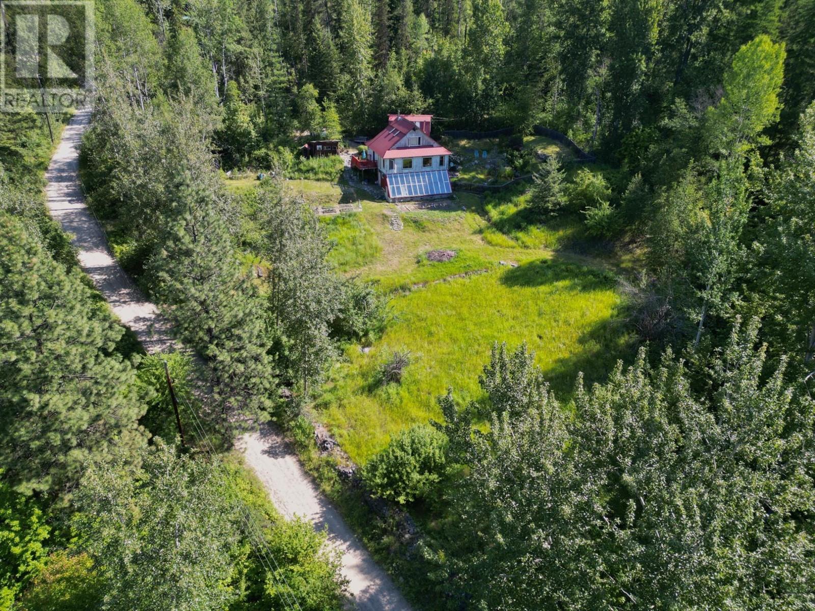 395 Boven Road, Nelson, British Columbia  V1L 6J1 - Photo 54 - 10347110
