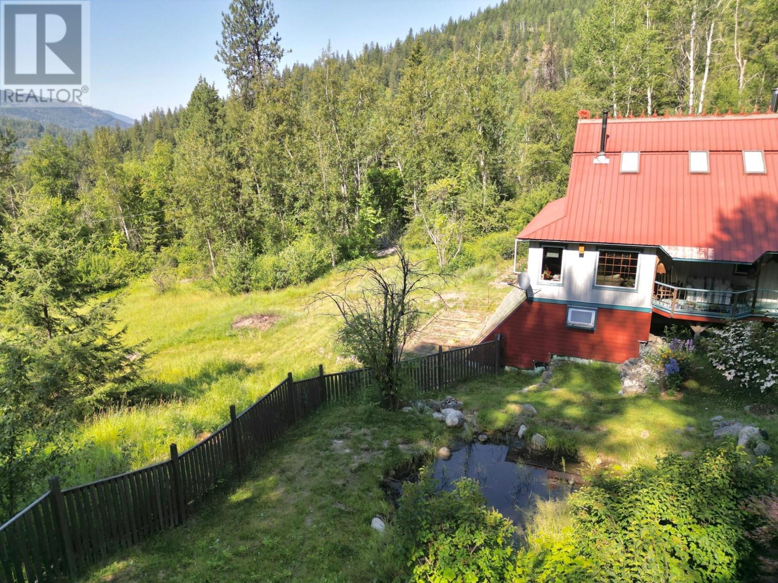 395 Boven Road, Nelson, British Columbia  V1L 6J1 - Photo 62 - 10347110