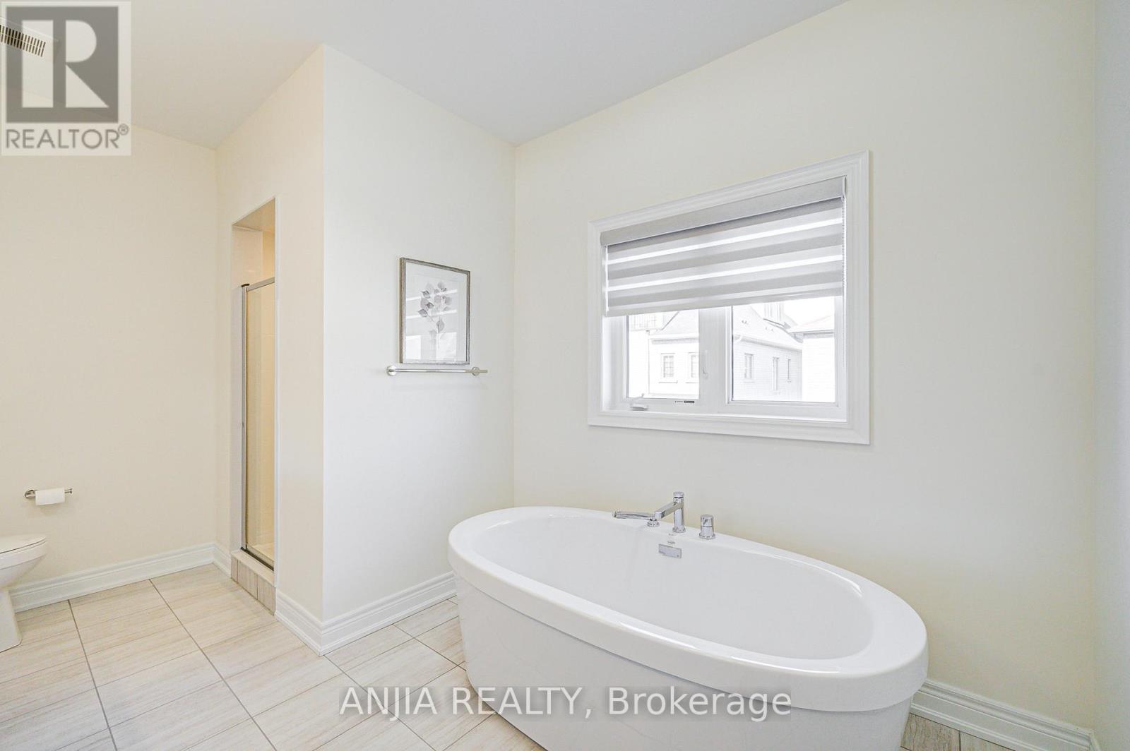7 Fauchard Street, Richmond Hill, Ontario  L4E 1J6 - Photo 35 - N12133558