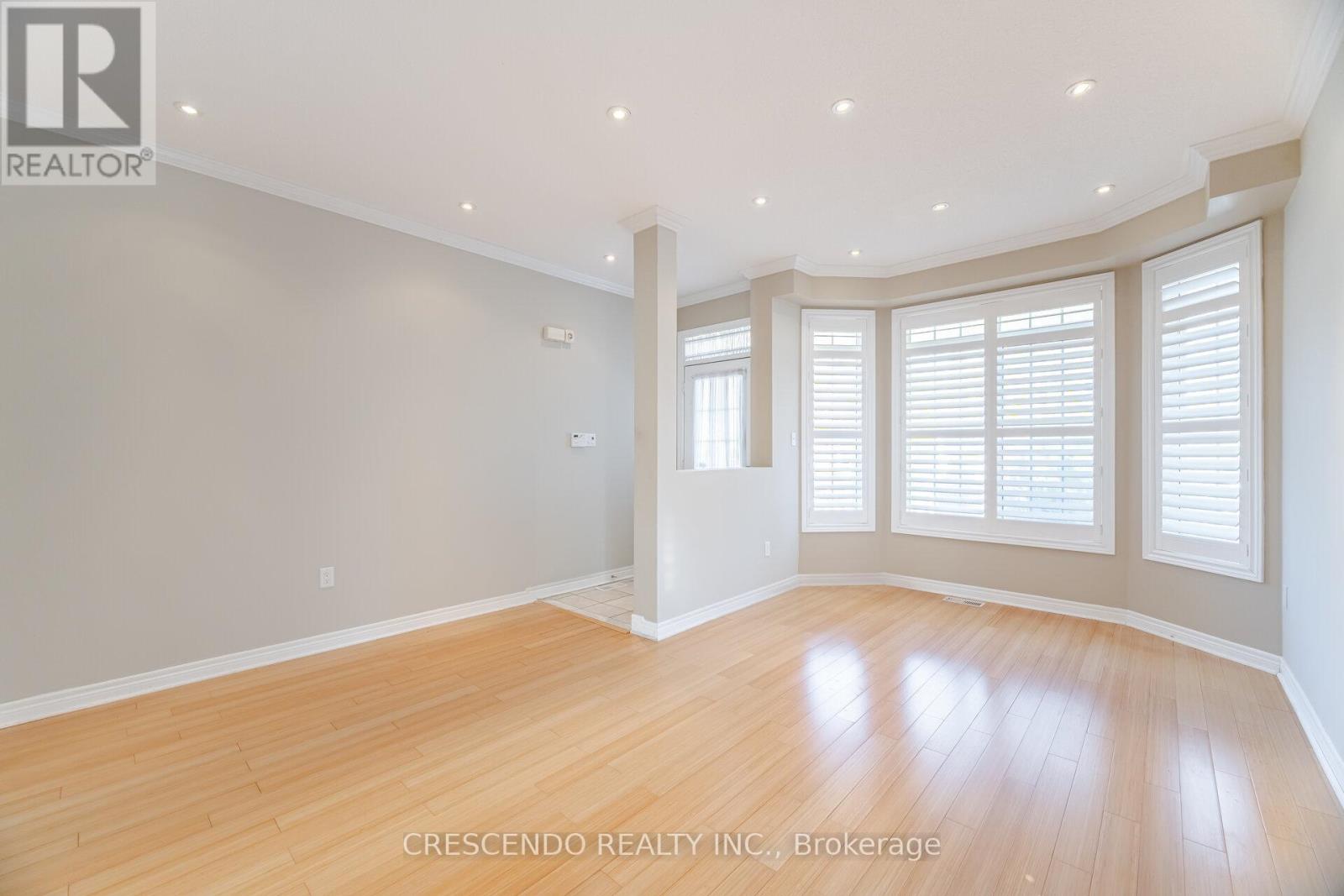 45 Weatherill Road, Markham, Ontario  L6C 2P2 - Photo 8 - N12095154