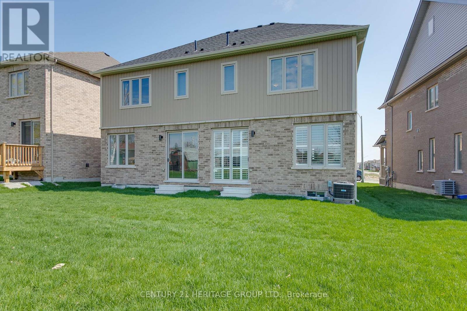 69 Kirkwood Way, Barrie, Ontario  L9J 0K7 - Photo 26 - S12136462