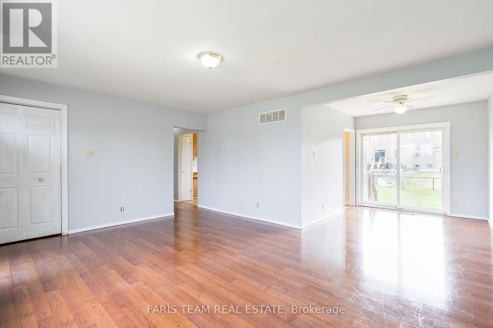 7515 County Road 91, Clearview, Ontario  L0M 1S0 - Photo 10 - S12136517