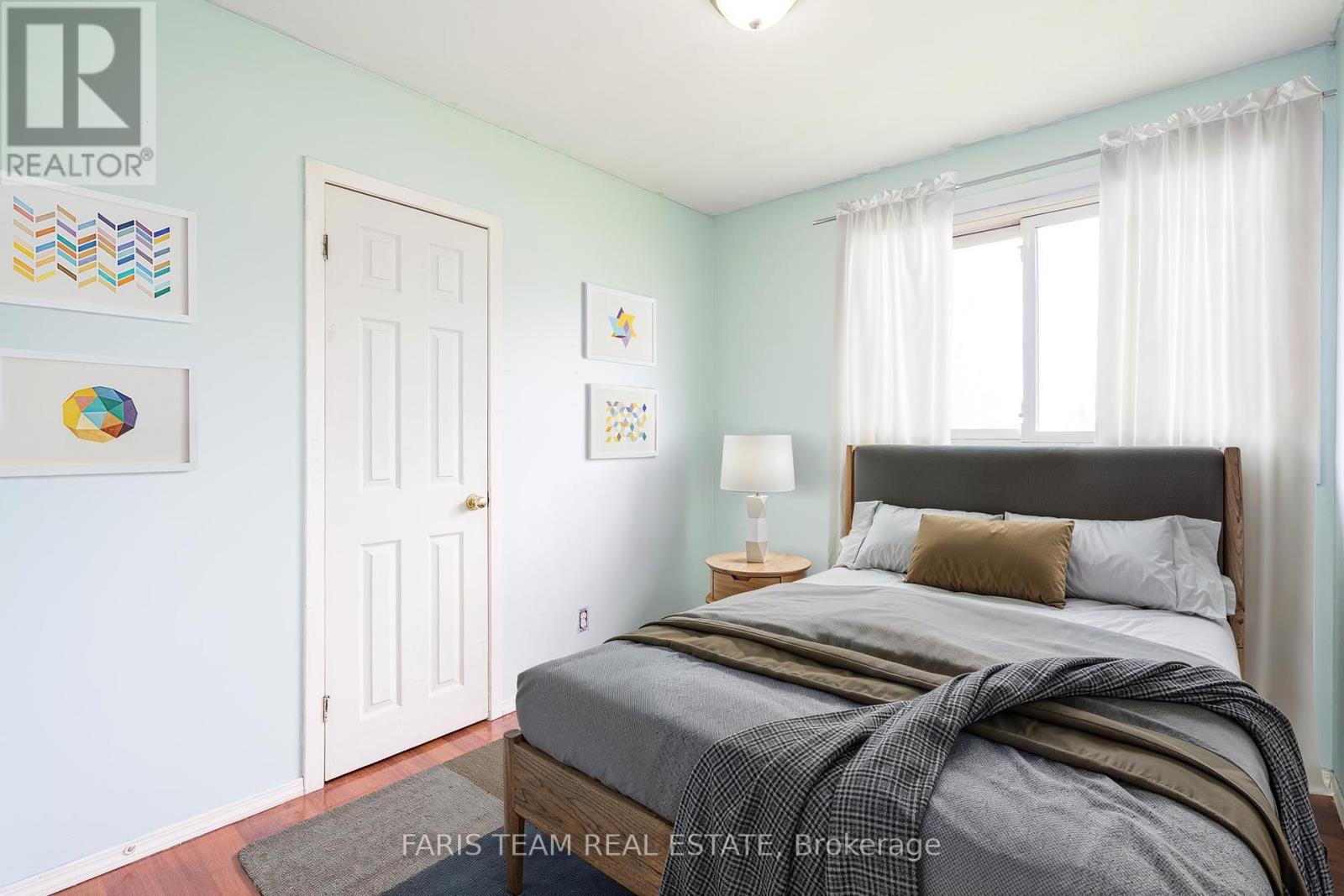 7515 County Road 91, Clearview, Ontario  L0M 1S0 - Photo 13 - S12136517