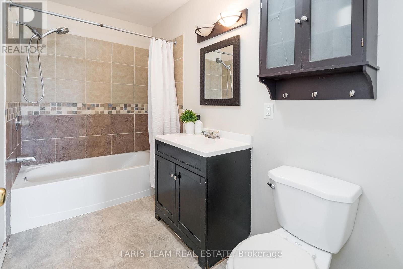 7515 County Road 91, Clearview, Ontario  L0M 1S0 - Photo 16 - S12136517