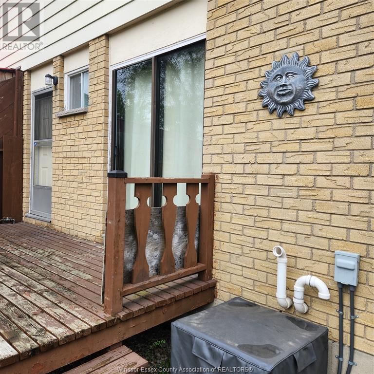165 Goldpark Road, Chatham, Ontario  N7L 4X9 - Photo 8 - 25008048