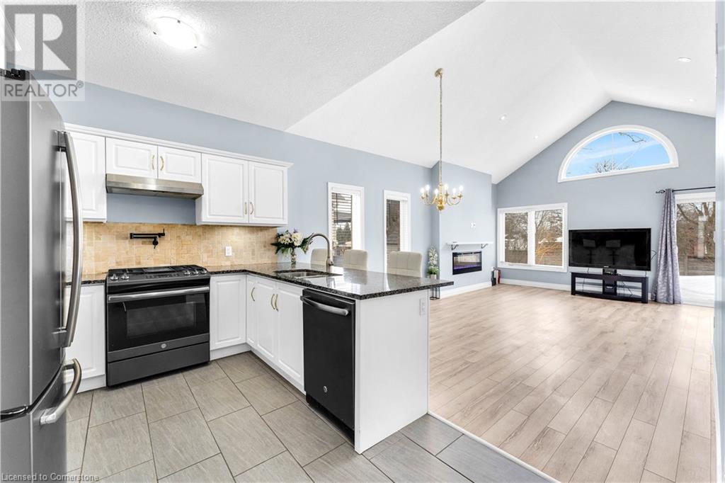 724 Garden Court Crescent, Woodstock, Ontario  N4T 1W6 - Photo 7 - 40726061