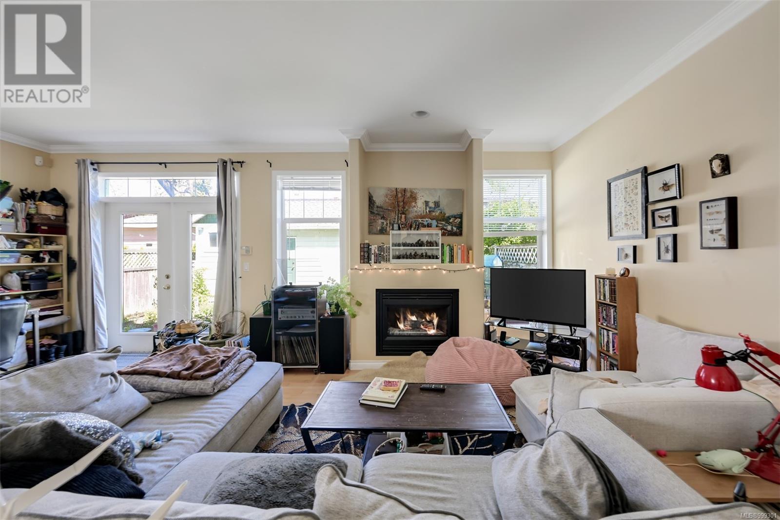 Property at 1168 Caledonia Ave image 3