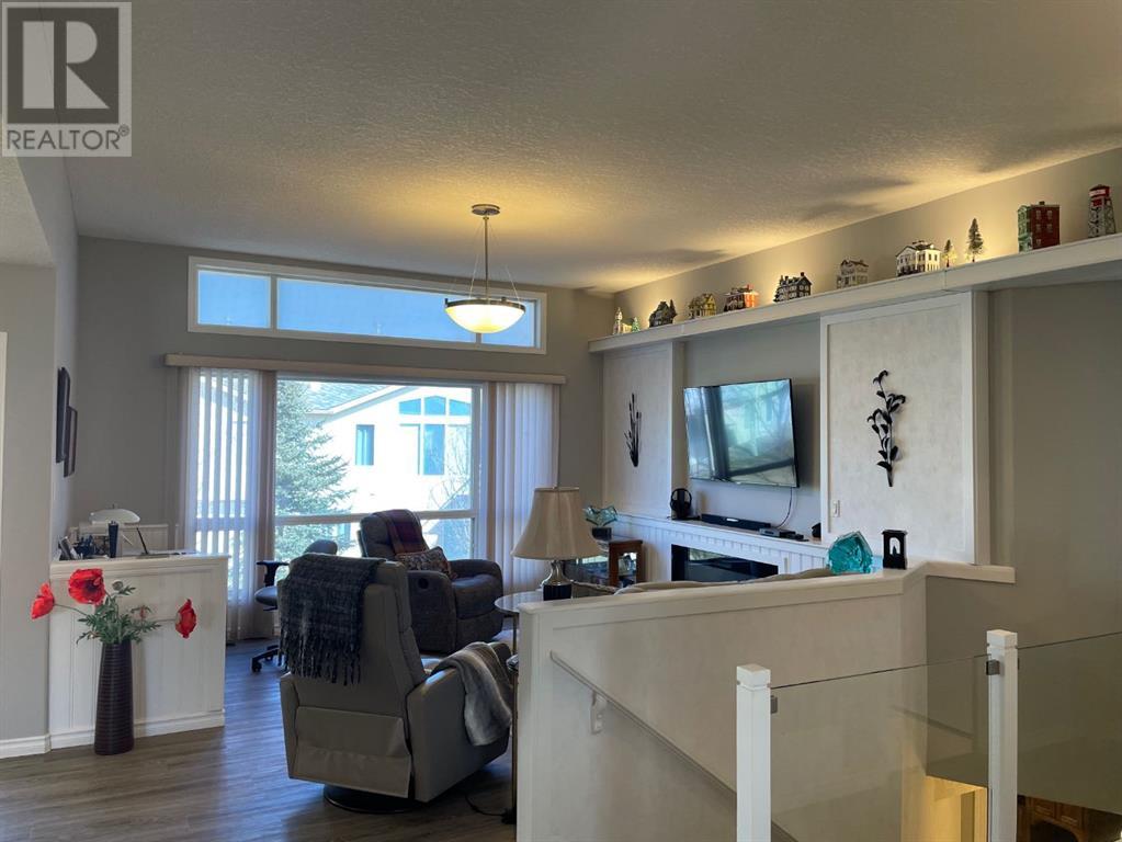 10, 240 Heritage Boulevard, Lethbridge, Alberta  t1k 7h3 - Photo 2 - A2198439