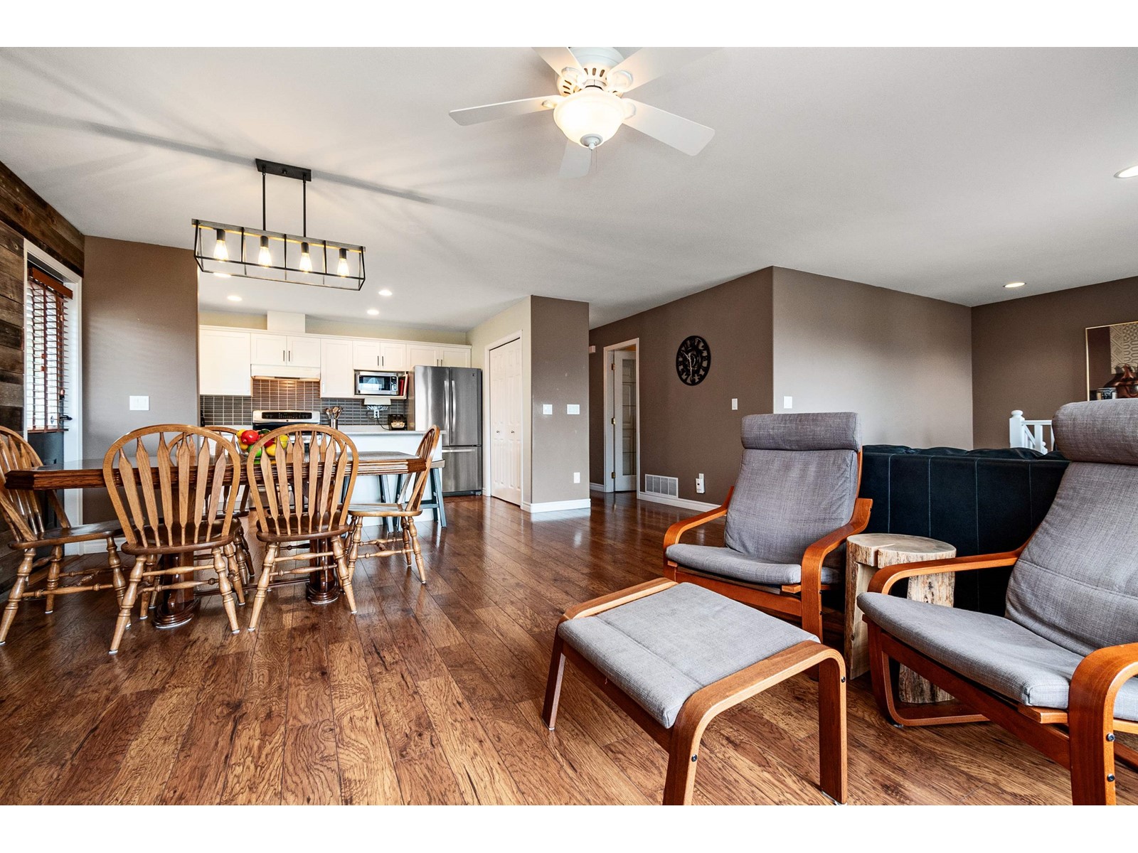 46346 Valleyview Road, Promontory, Chilliwack, British Columbia  V2R 5R9 - Photo 3 - R3000236
