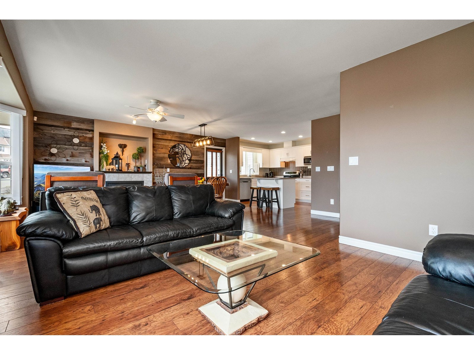 46346 Valleyview Road, Promontory, Chilliwack, British Columbia  V2R 5R9 - Photo 6 - R3000236