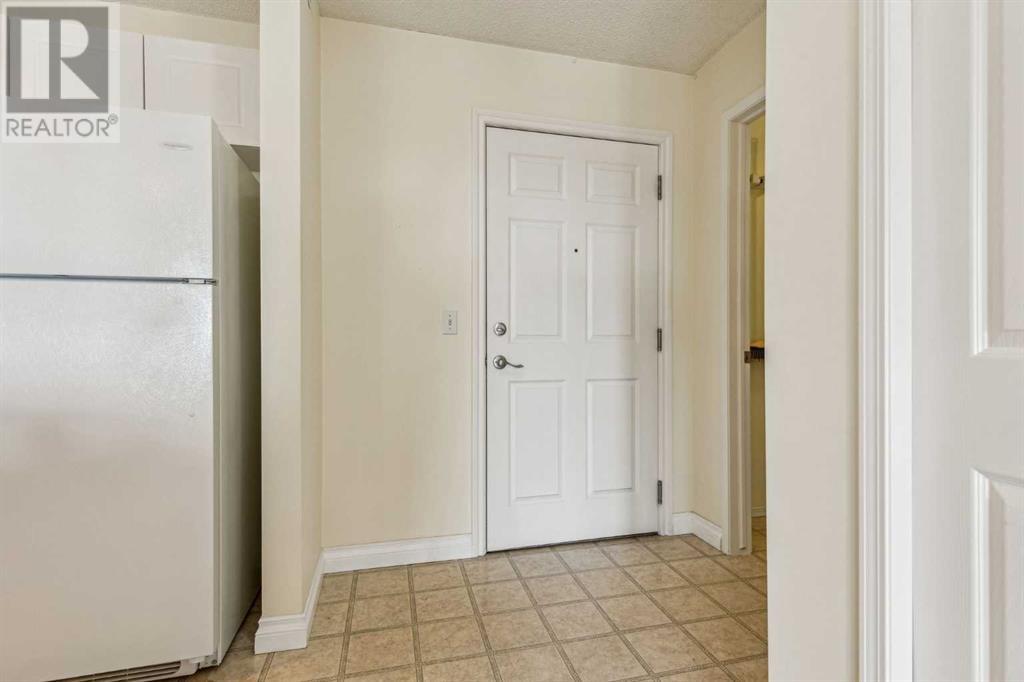 Property at 1314, 928 Arbour Lake Road NW image 2