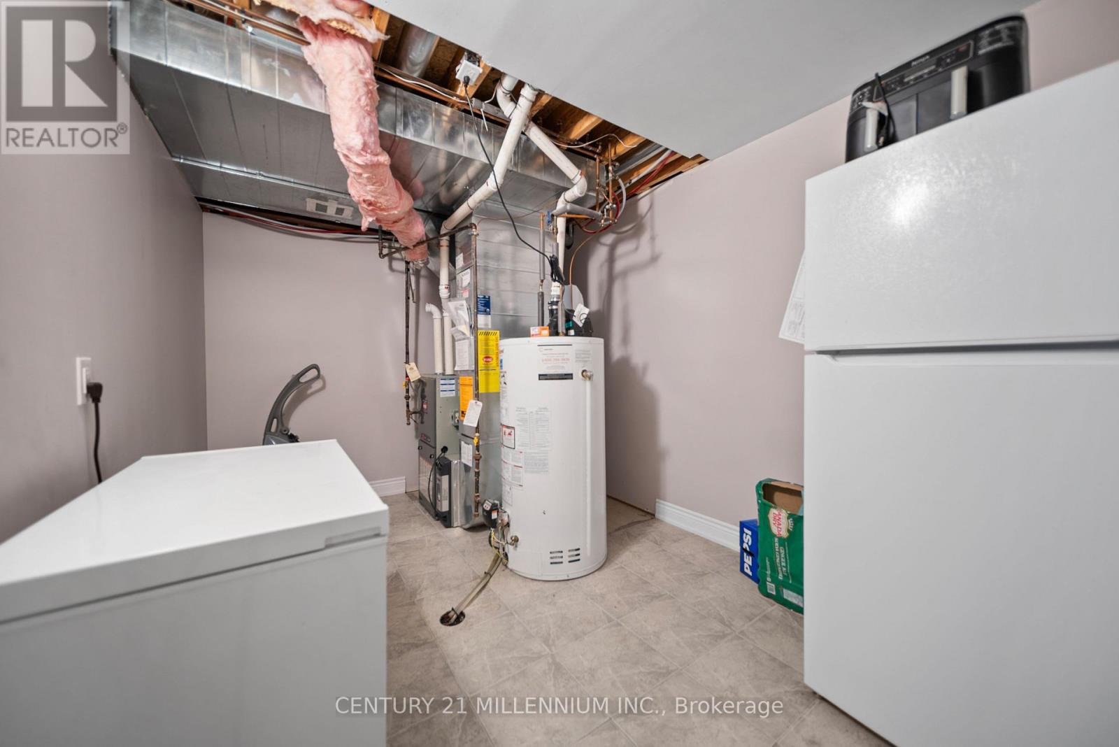 31 Saint Hubert Drive, Brampton, Ontario  L6P 1W1 - Photo 42 - W12136427