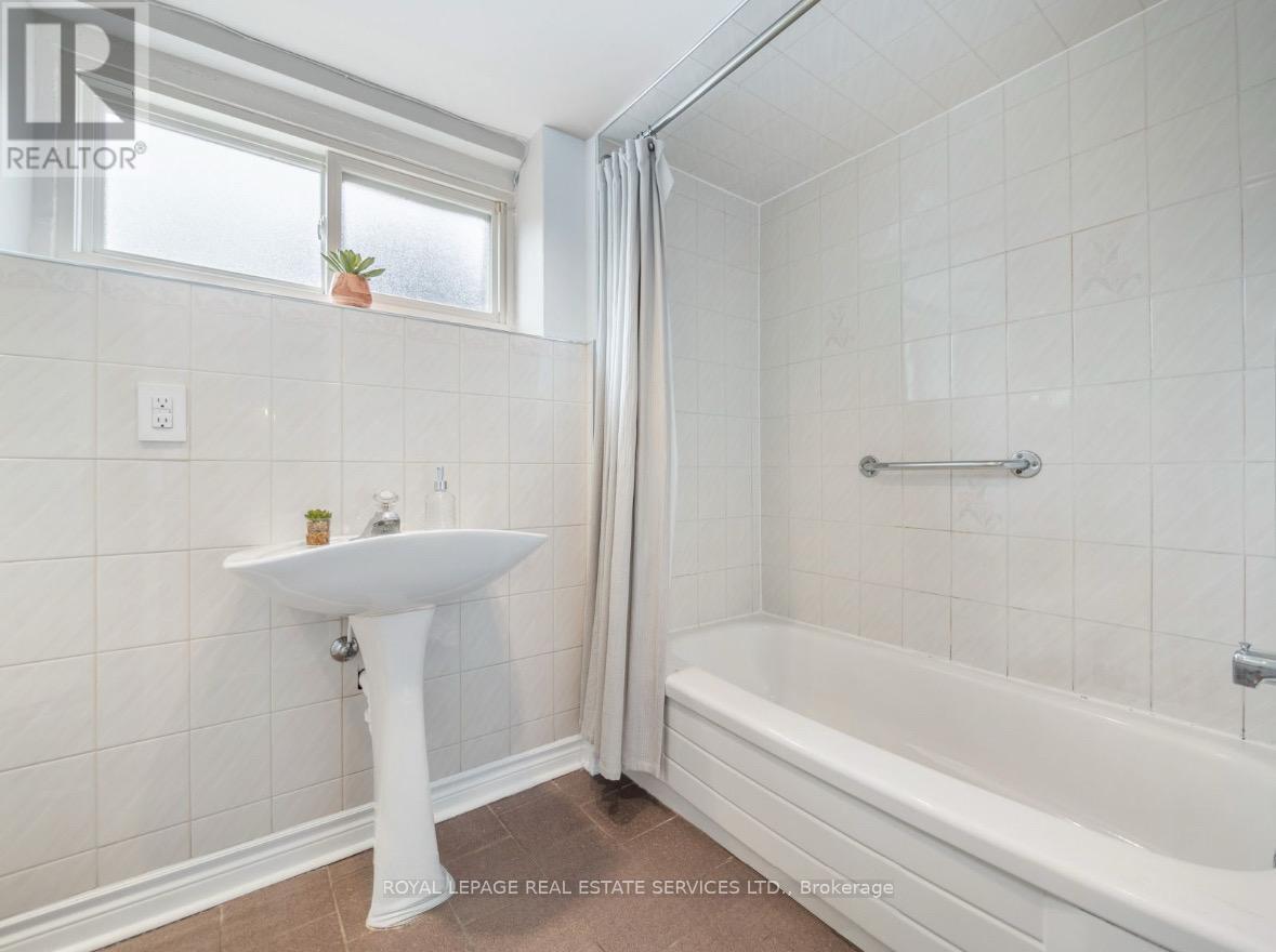Bsmt - 54 Exbury Road, Toronto, Ontario  M3M 1R1 - Photo 10 - W12136432