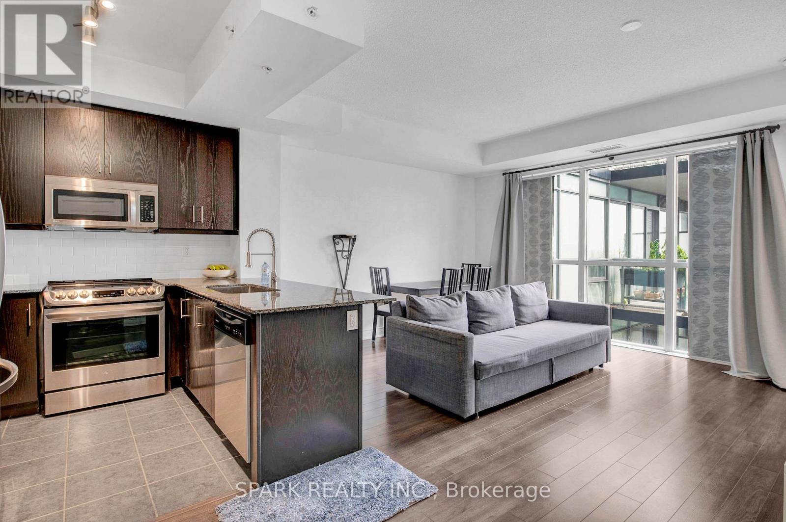 Property at 1018 - 15 JAMES FINLAY WAY image 1