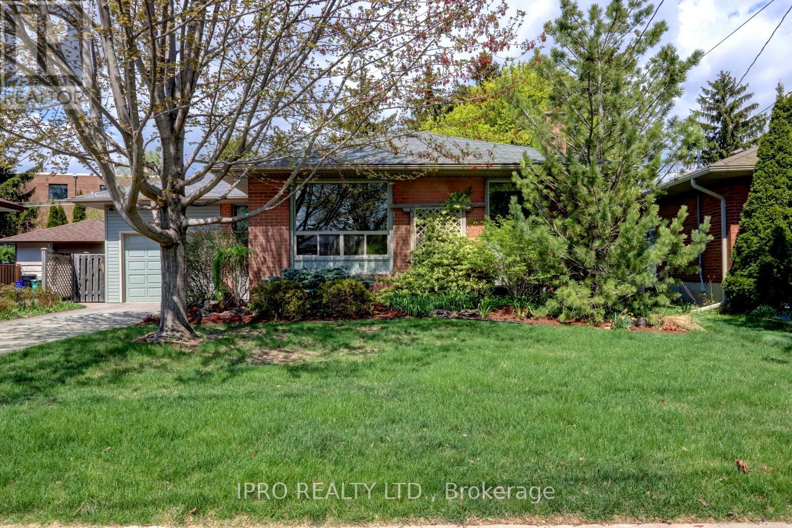 Property at 107 PRINCE CHARLES DRIVE image 3