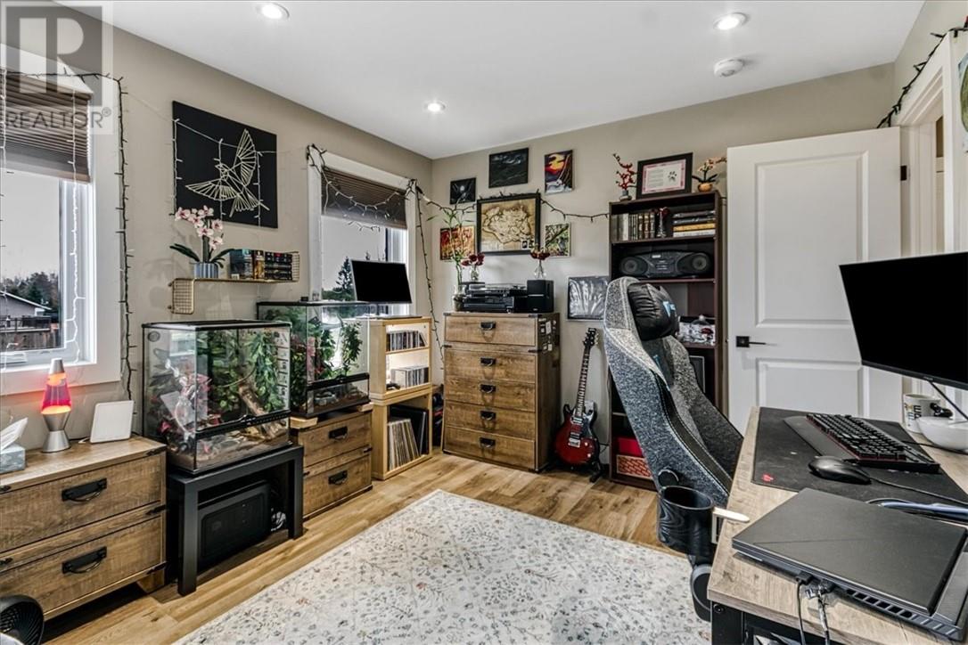 20 Chinaberry Drive, Lively, Ontario  P3Y 0A1 - Photo 32 - 2122151