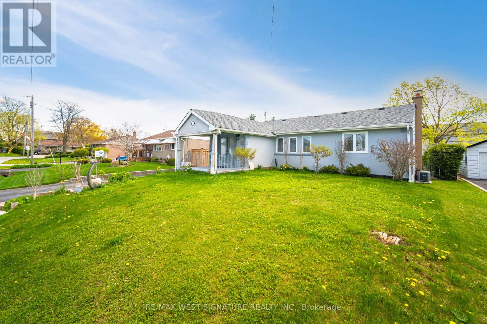 118 Martha Crescent, Caledon, Ontario  L7E 4X4 - Photo 1 - W12136497