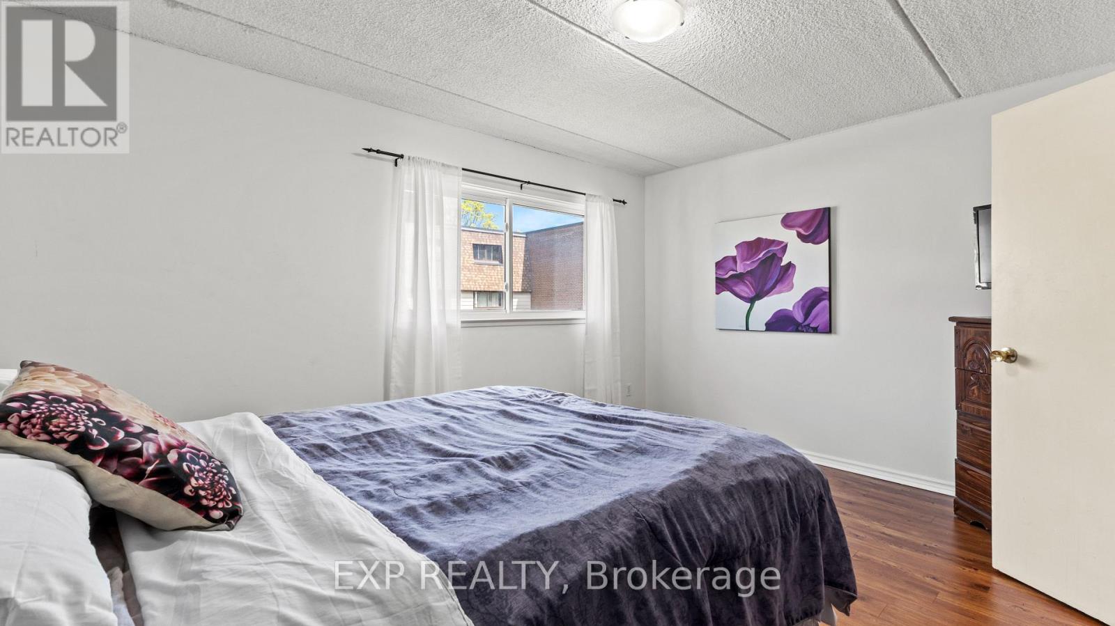 160 - 180 Mississauga Valley Boulevard, Mississauga, Ontario  L5M 3M2 - Photo 14 - W12136523