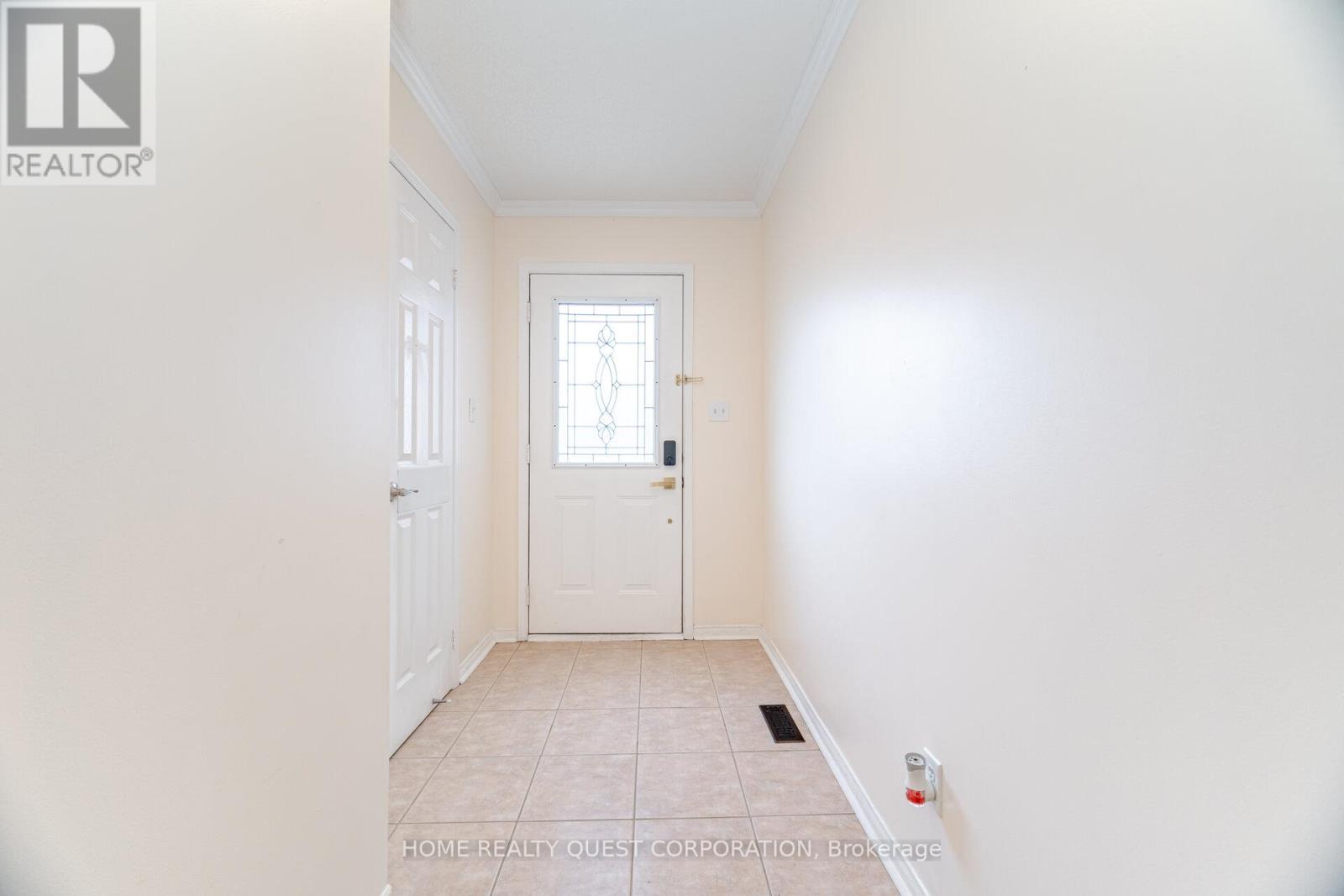1322 Mowat Lane, Milton, Ontario  L9T 6C2 - Photo 3 - W12136529