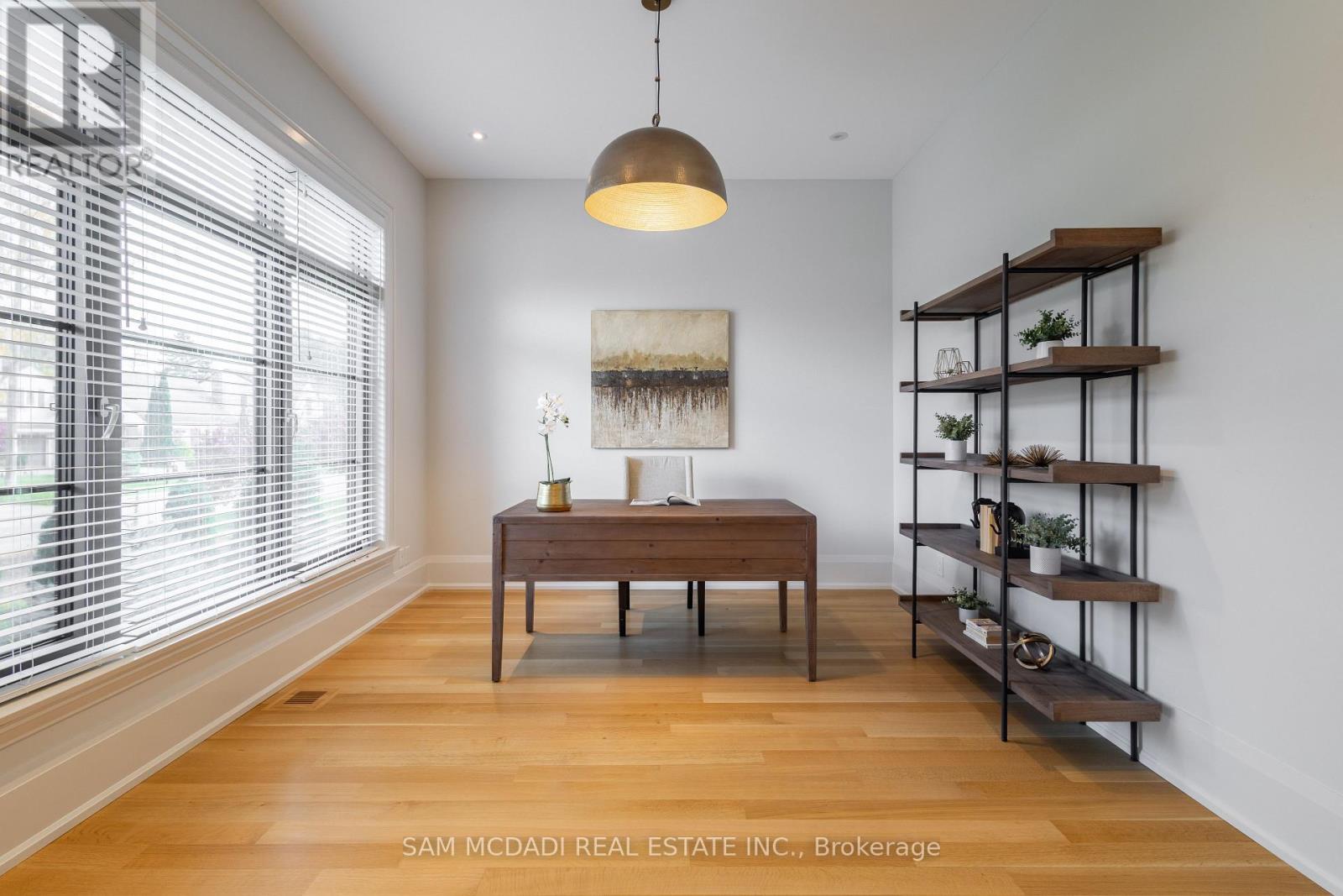 Property at 1456 APPLEWOOD ROAD image 3