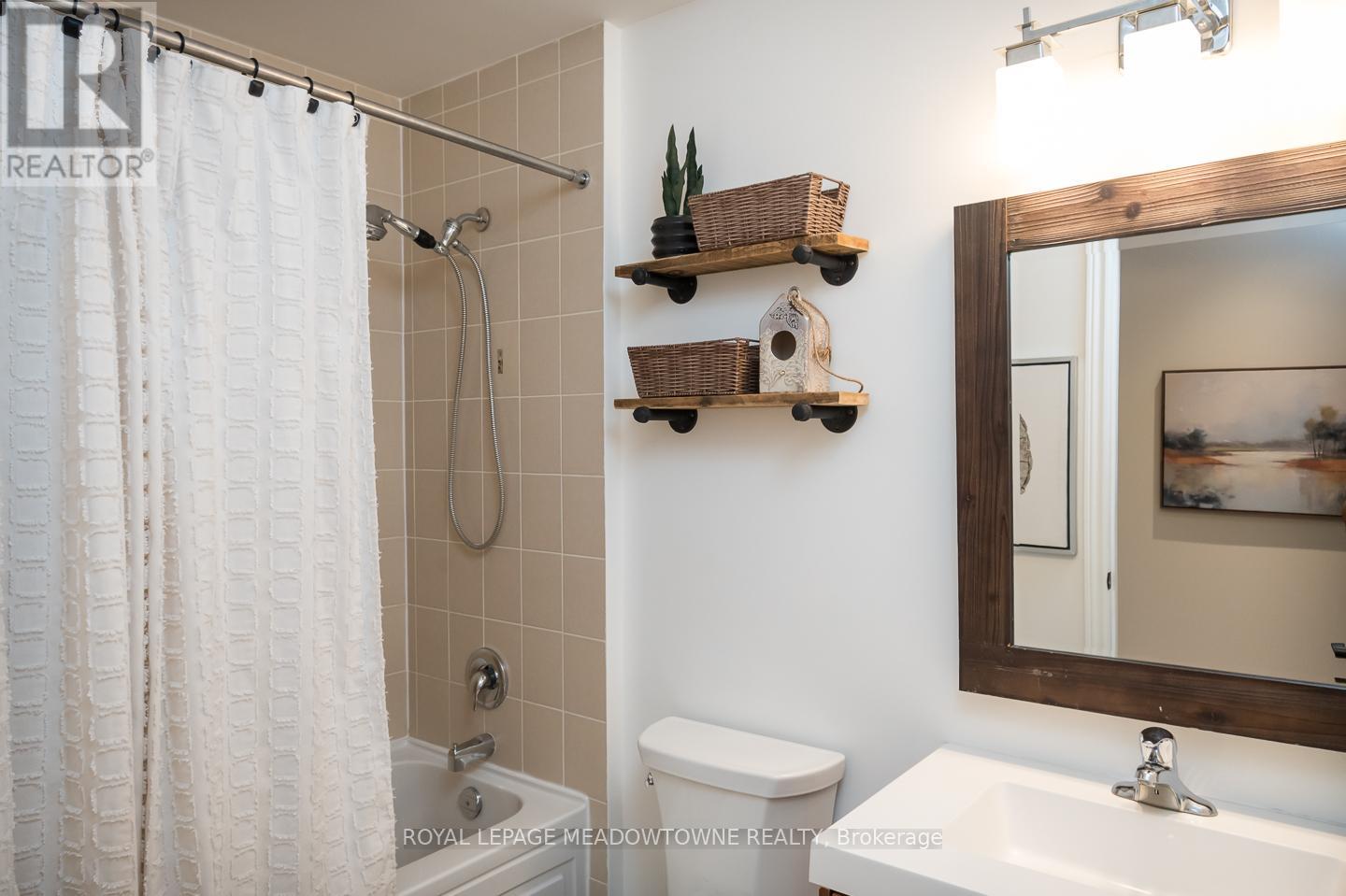 476 Laundon Terrace, Milton, Ontario  L9T 7X9 - Photo 29 - W12136543