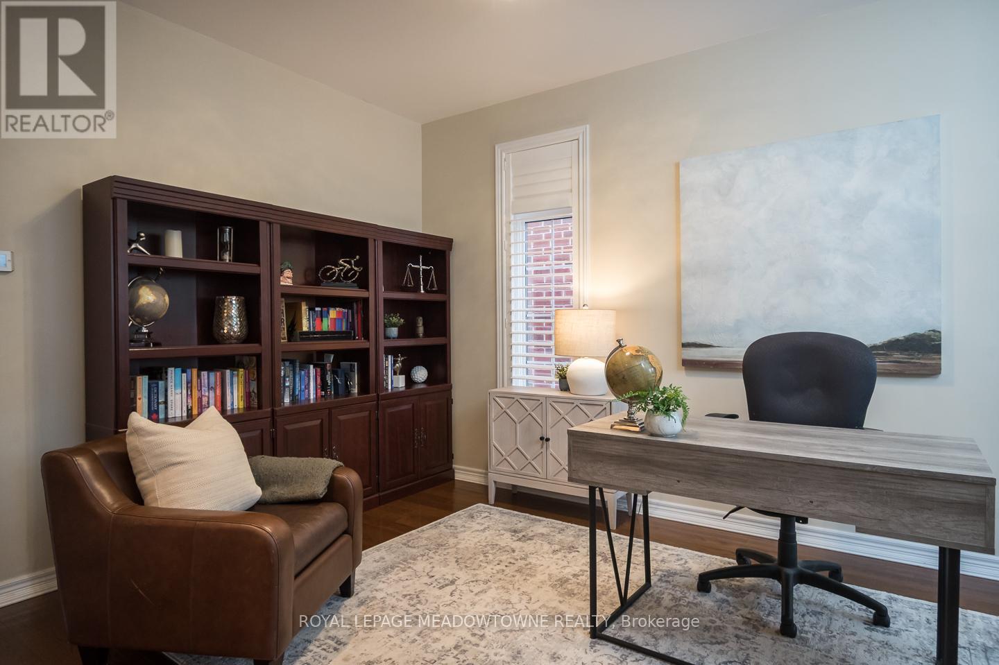 Property at 476 LAUNDON TERRACE image 4