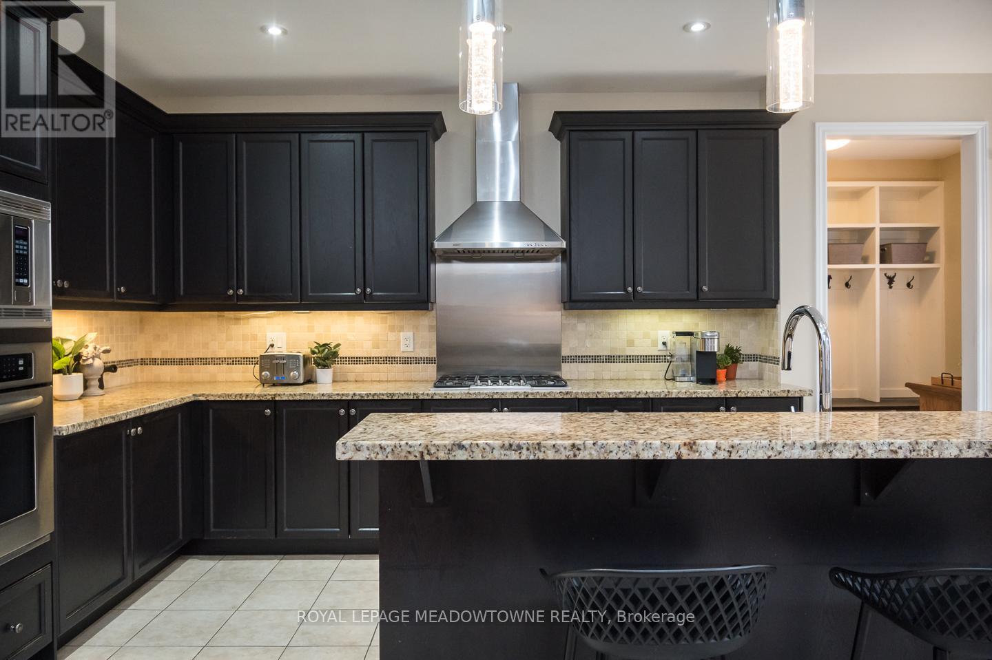 476 Laundon Terrace, Milton, Ontario  L9T 7X9 - Photo 9 - W12136543