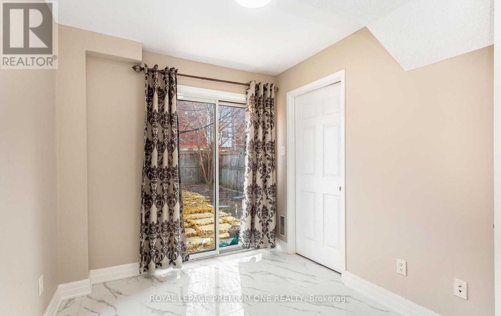 23 - 6860 Meadowvaletowncentre Circle, Mississauga, Ontario  L5N 7T4 - Photo 10 - W12136609
