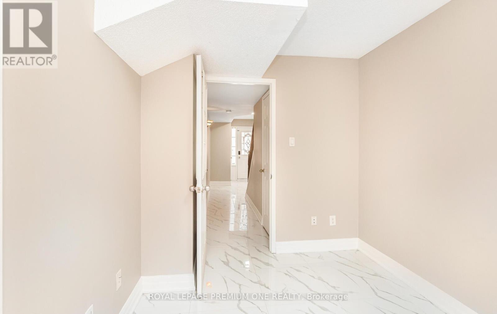 23 - 6860 Meadowvaletowncentre Circle, Mississauga, Ontario  L5N 7T4 - Photo 12 - W12136609