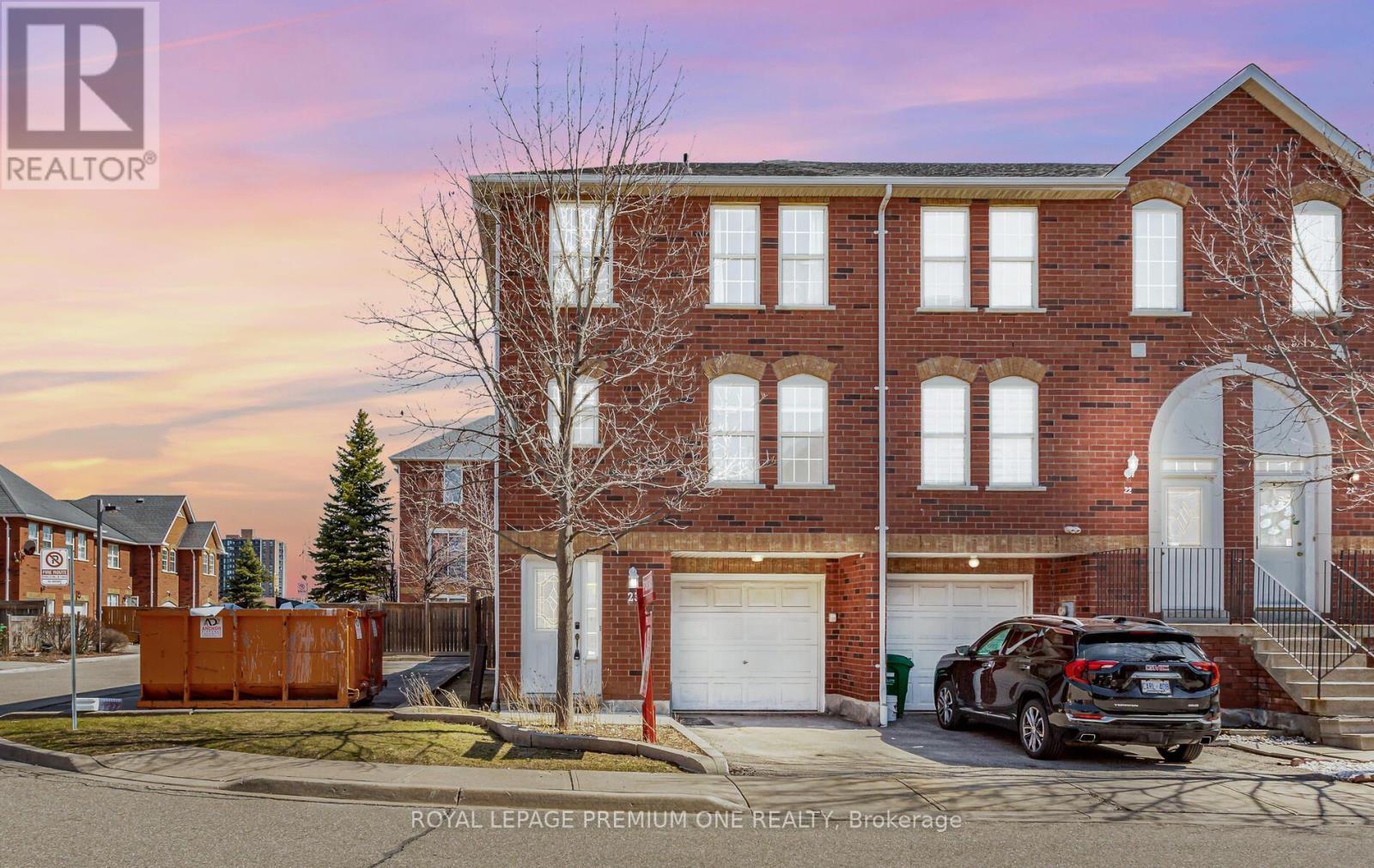 23 - 6860 Meadowvaletowncentre Circle, Mississauga, Ontario  L5N 7T4 - Photo 2 - W12136609