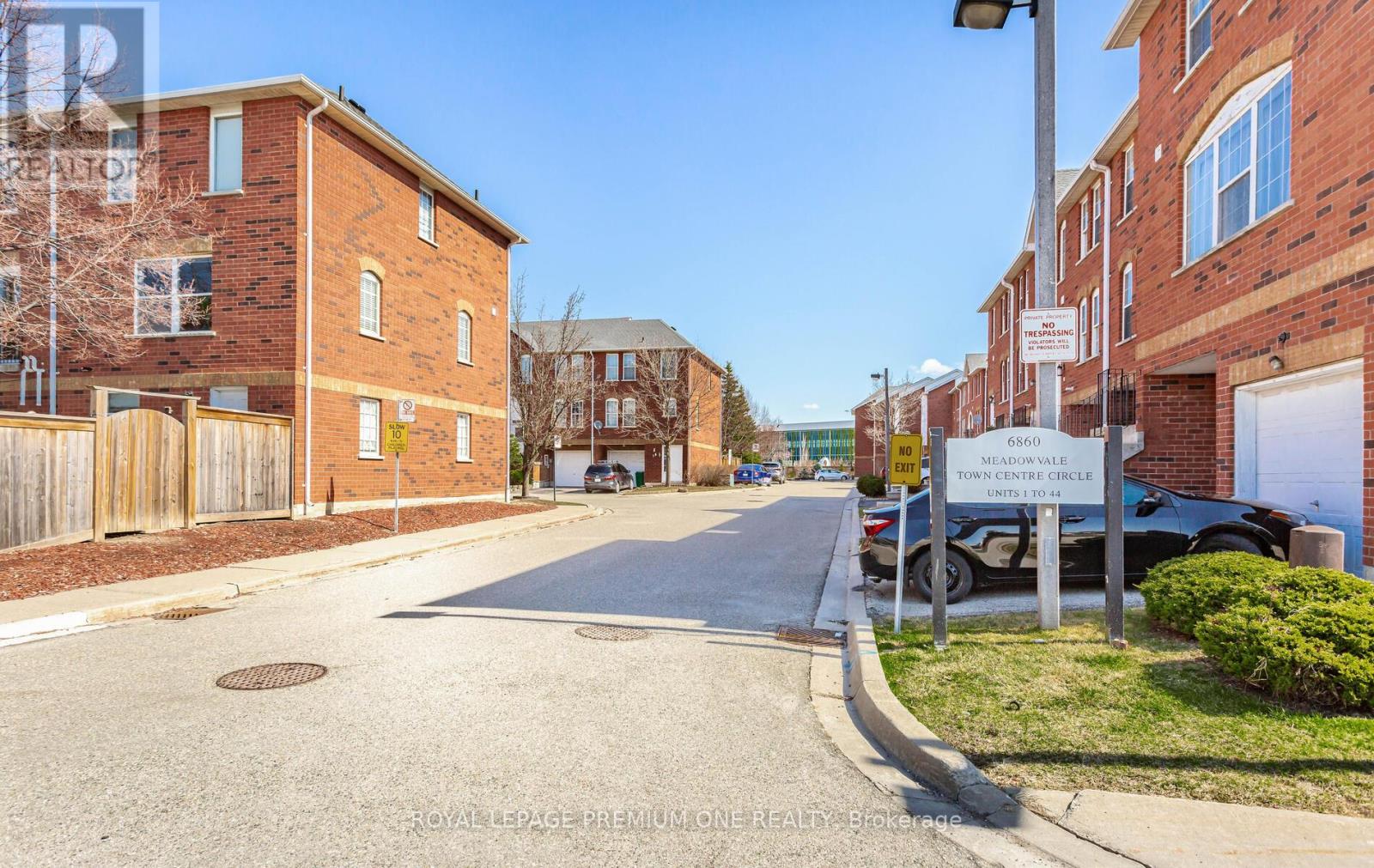 23 - 6860 Meadowvaletowncentre Circle, Mississauga, Ontario  L5N 7T4 - Photo 3 - W12136609