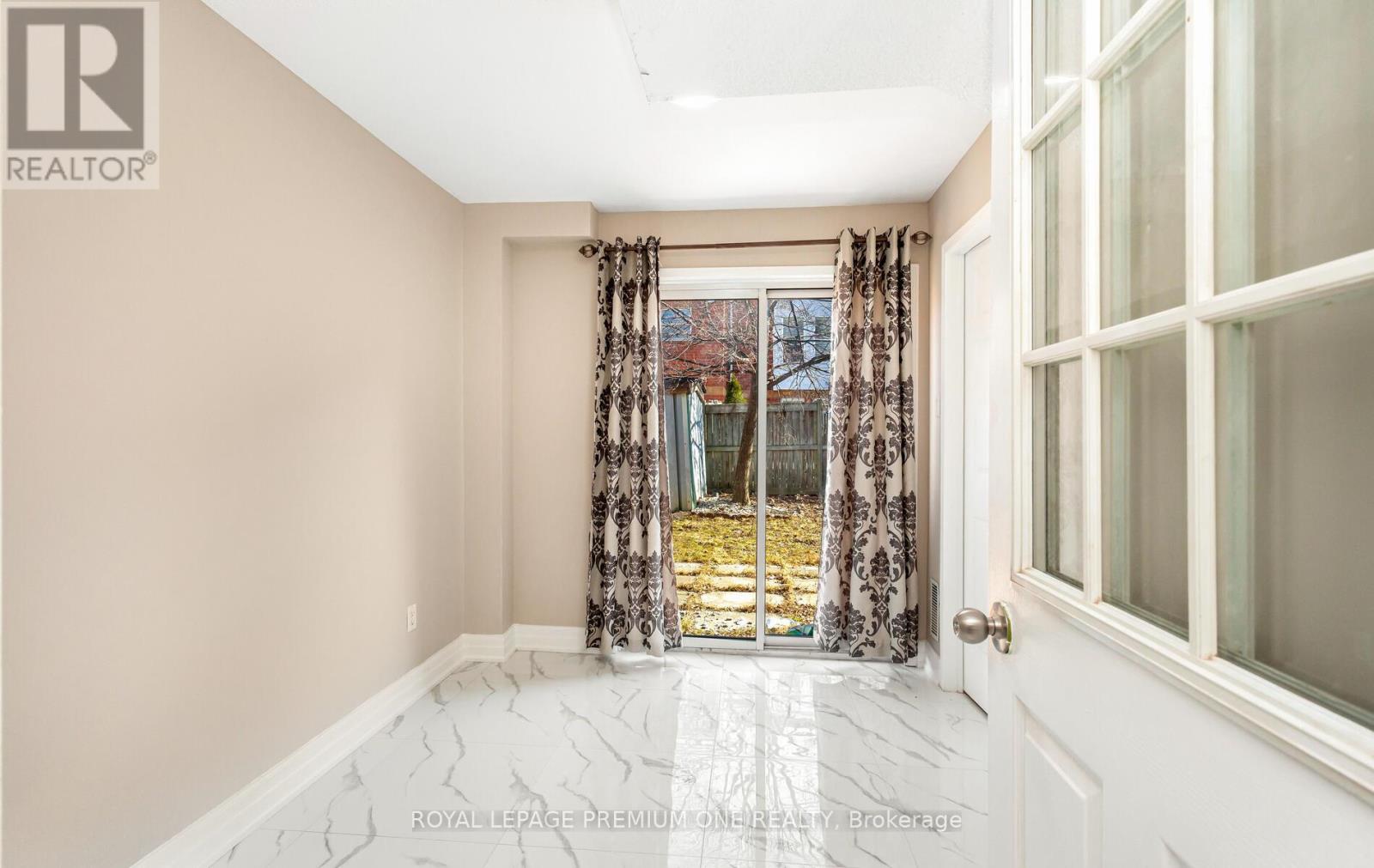 23 - 6860 Meadowvaletowncentre Circle, Mississauga, Ontario  L5N 7T4 - Photo 9 - W12136609
