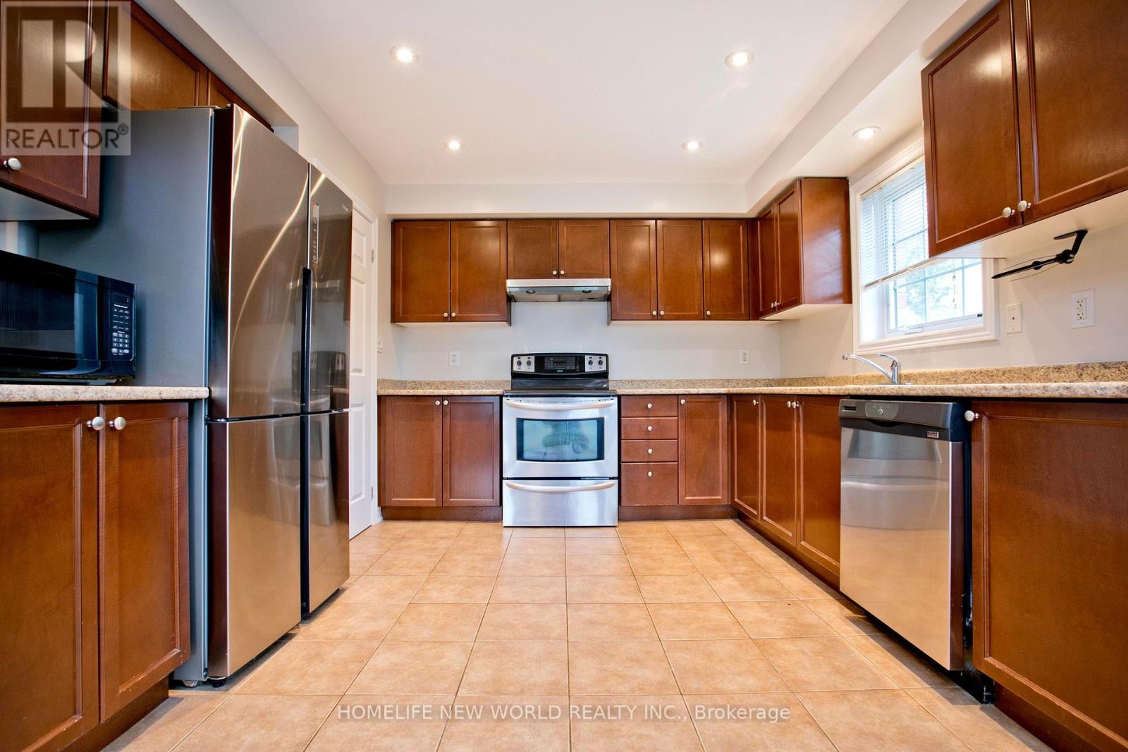 1 - 3040 Fifth Line W, Mississauga, Ontario  L5L 0A4 - Photo 6 - W12136614