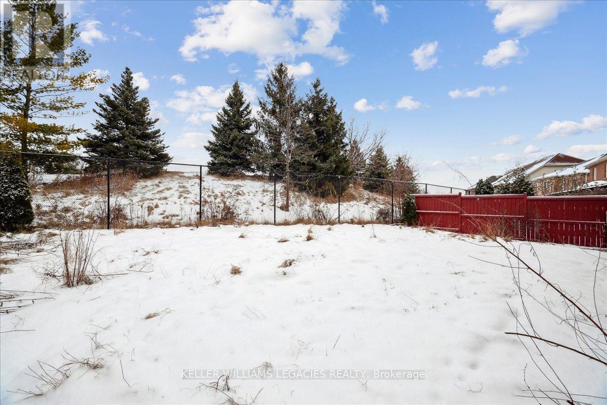 157 Fred Young Drive, Toronto, Ontario  M3L 0A4 - Photo 34 - W12136665