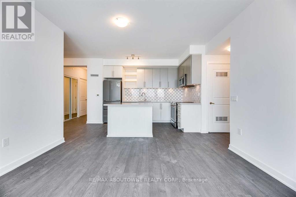 1408 - 4699 Glen Erin Drive, Mississauga, Ontario  L5M 2E5 - Photo 6 - W12136670