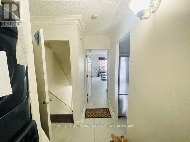 180 Mississauga Valley Boulevard, Mississauga, Ontario  L5A 3M2 - Photo 6 - W12136727
