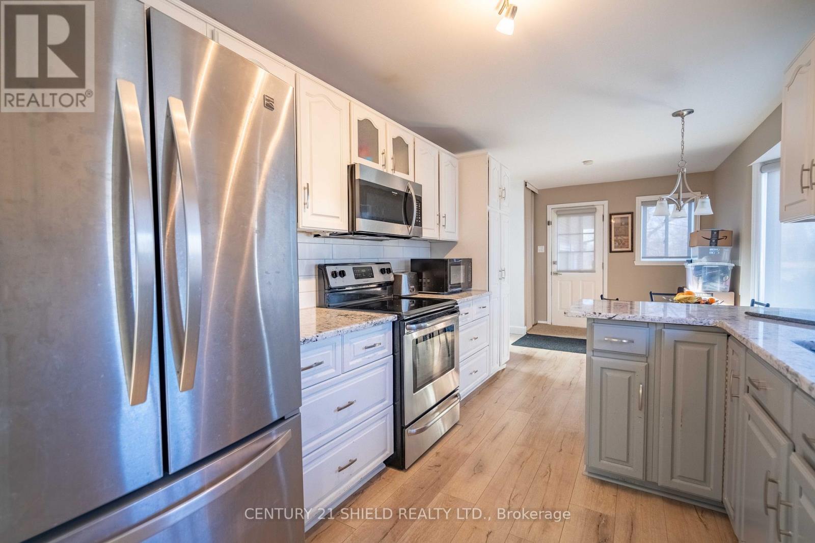 Property at 5514 POPLAR AVENUE image 4