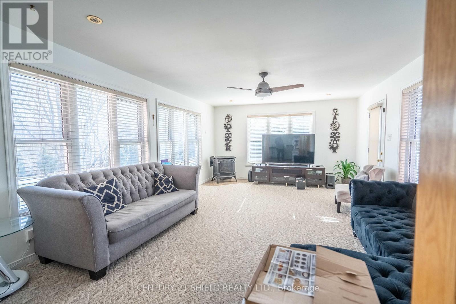 5514 Poplar Avenue, South Stormont, Ontario  K0C 1P0 - Photo 9 - X12136911