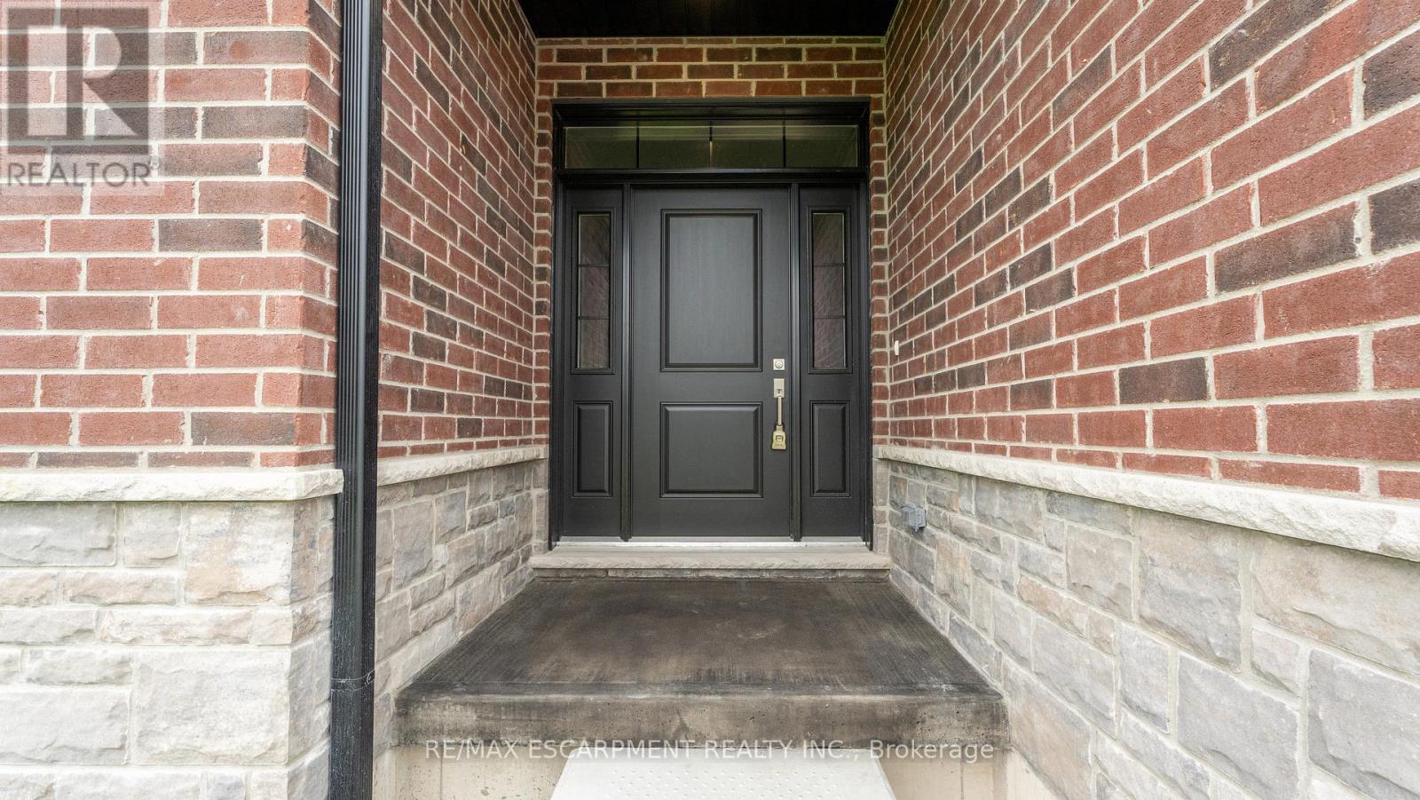 45 Vanrooy Trail, Norfolk, Ontario  N0E 1Y0 - Photo 29 - X12101843
