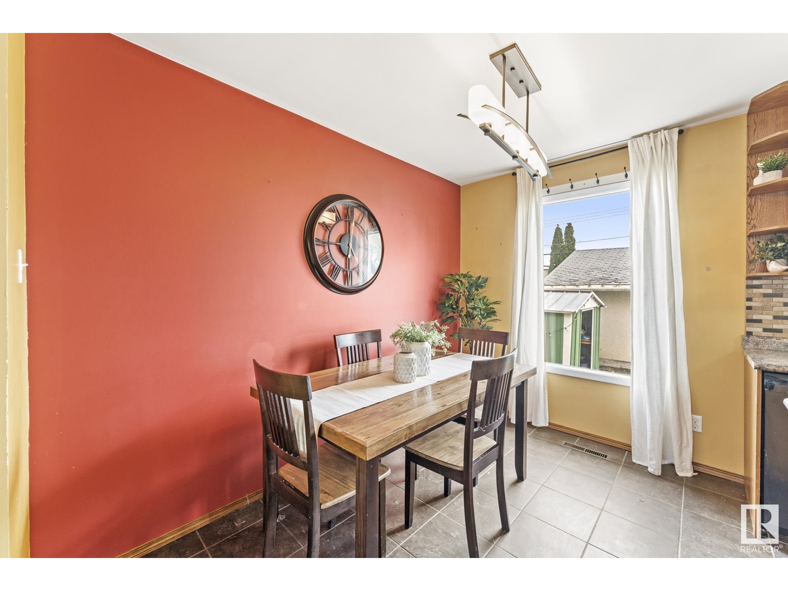 8309 161 St Nw, Edmonton, Alberta  T5R 2K7 - Photo 13 - E4435459
