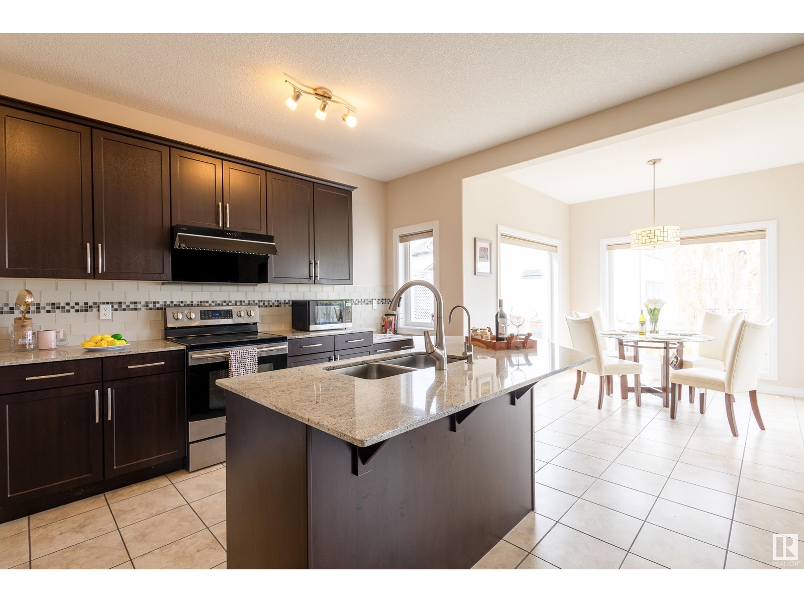 656 171 St Sw, Edmonton, Alberta  T6W 0M1 - Photo 11 - E4435460