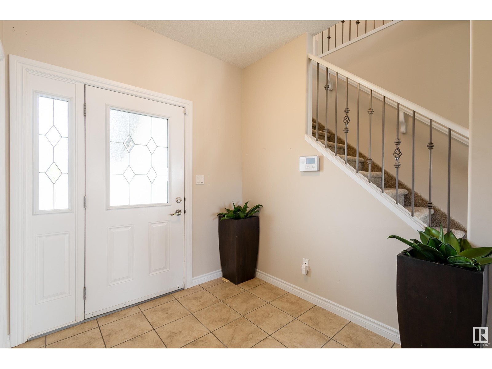 Property at 656 171 ST SW image 4