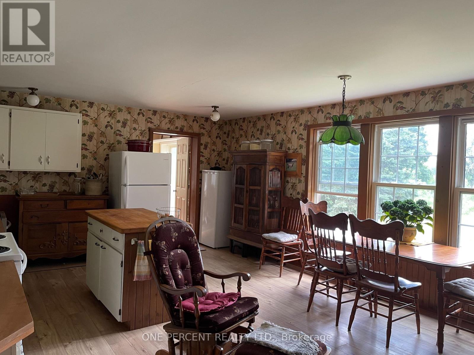 196690 Grey Road 7 Road, Grey Highlands, Ontario  N4L 1W7 - Photo 10 - X12136463