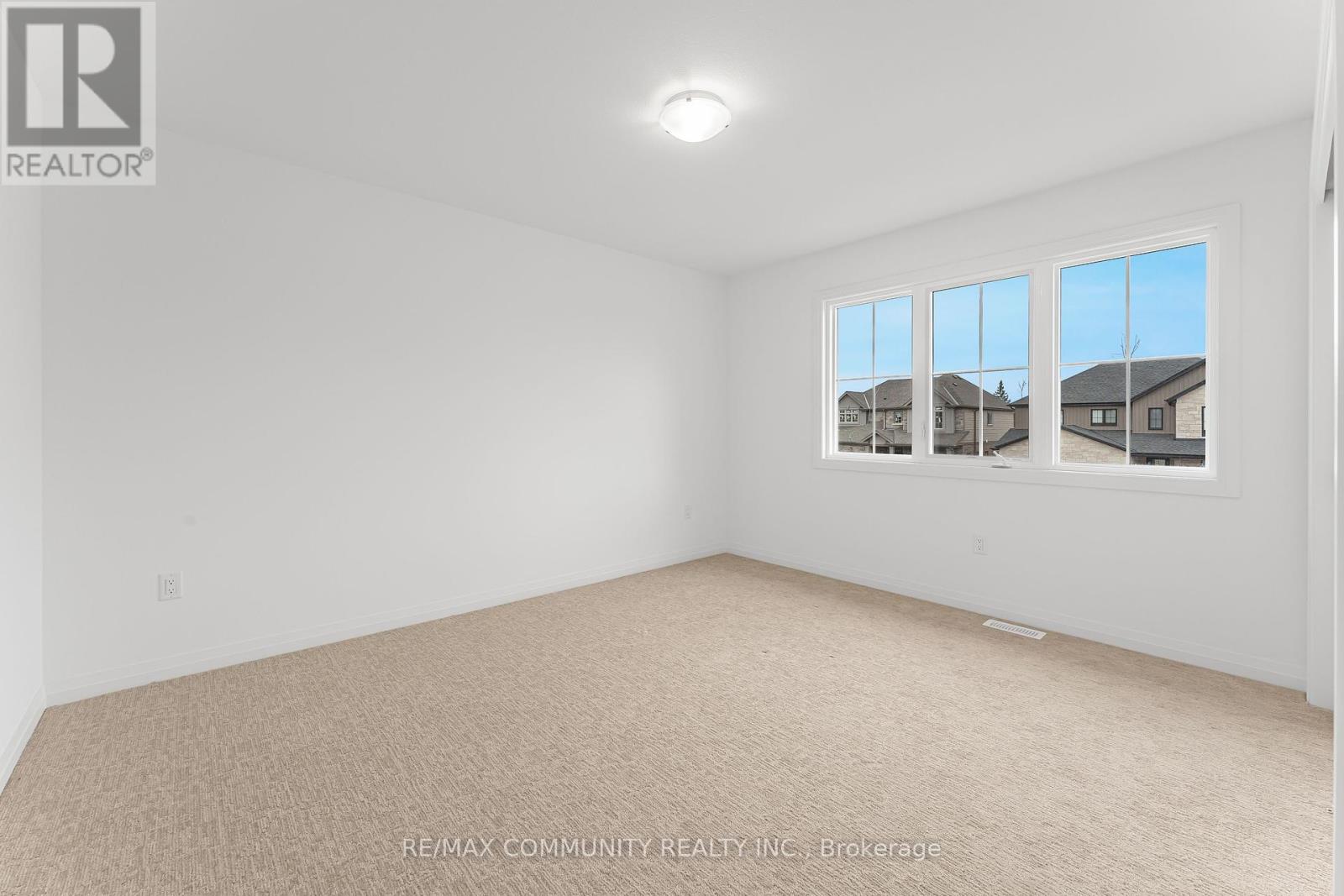 125 Westcott Road, Welland, Ontario  L3C 0K9 - Photo 16 - X12136483