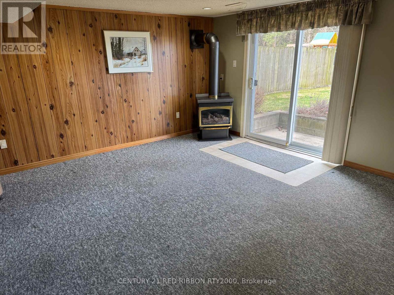 334 Helen Drive, Strathroy-Caradoc, Ontario  N7G 3M3 - Photo 24 - X12136773