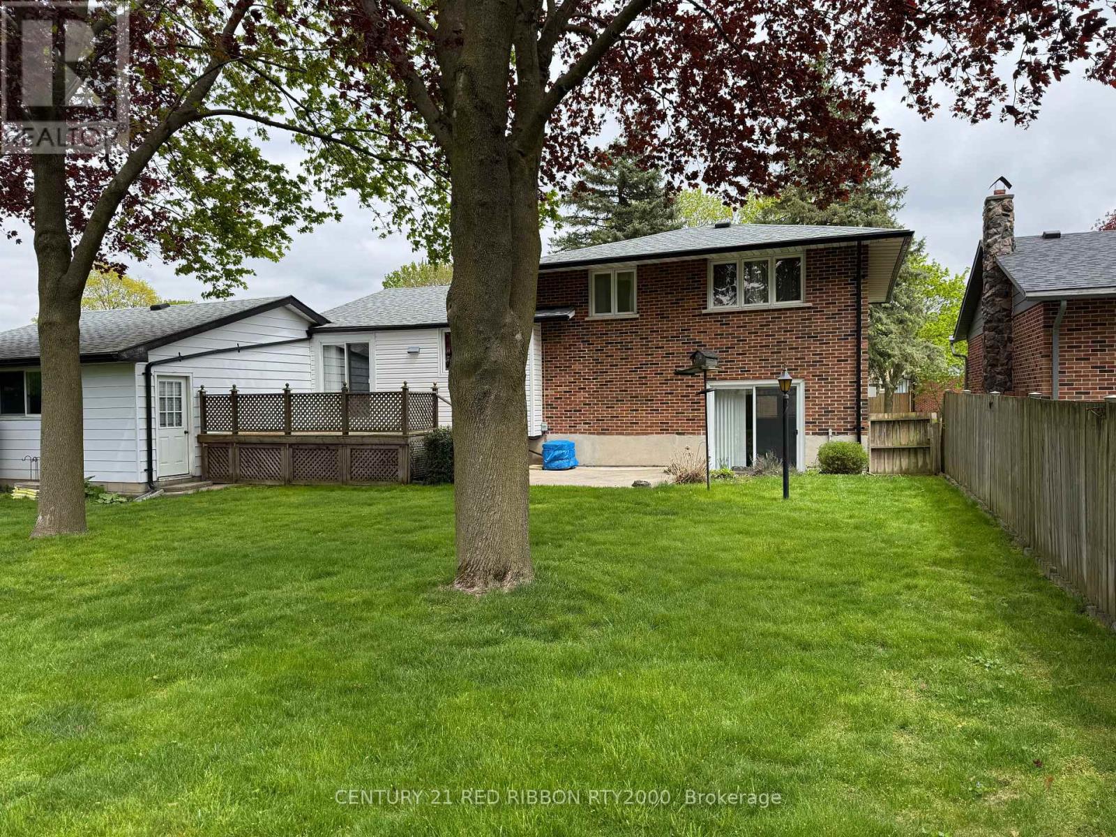 334 Helen Drive, Strathroy-Caradoc, Ontario  N7G 3M3 - Photo 31 - X12136773