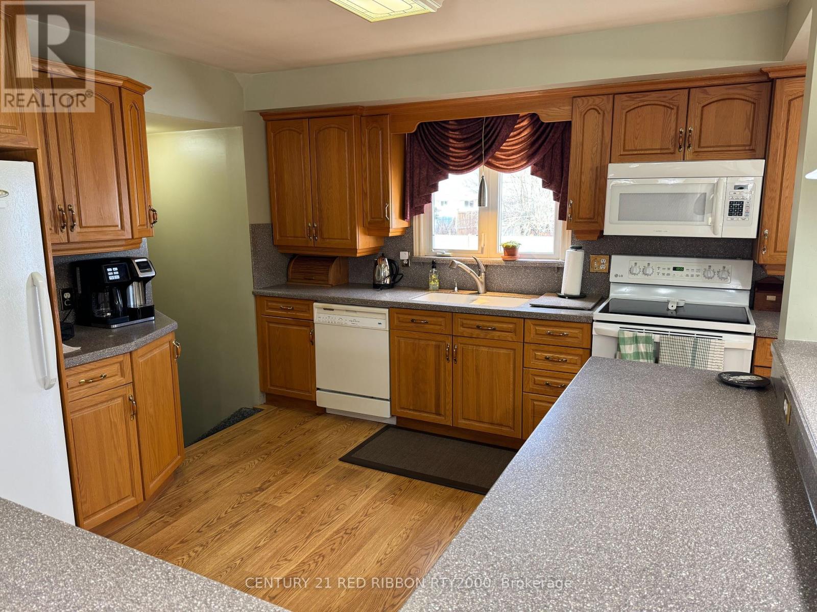 Property at 334 HELEN DRIVE image 5