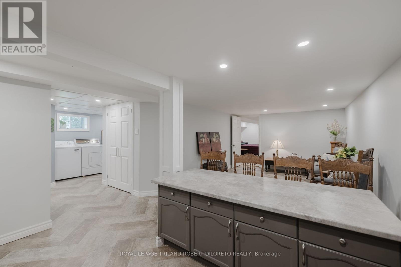 11 Elmhurst Street, Middlesex Centre, Ontario  N0L 1R0 - Photo 34 - X12136787